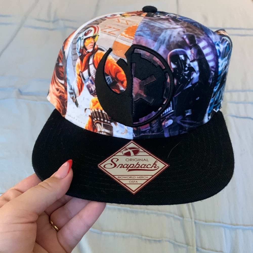 Star Wars Reversible Snapback Hat – Bioworld Merch – OSFA